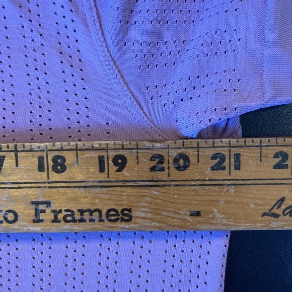 Lululemon Train to Be T-Shirt Pink 10 Crop CrossFit Gym Workout Fall Athleisure - Picture 13 of 16